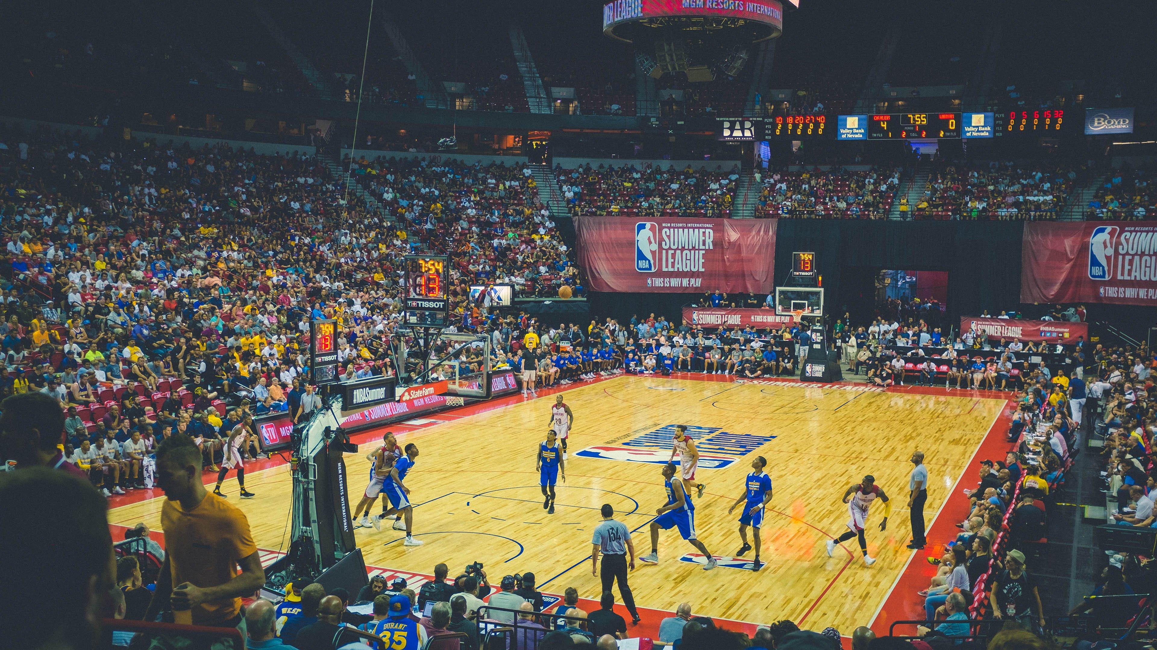 皇家马德里主场轻取比利亚雷亚尔 巴尔韦德传射建功引领胜利