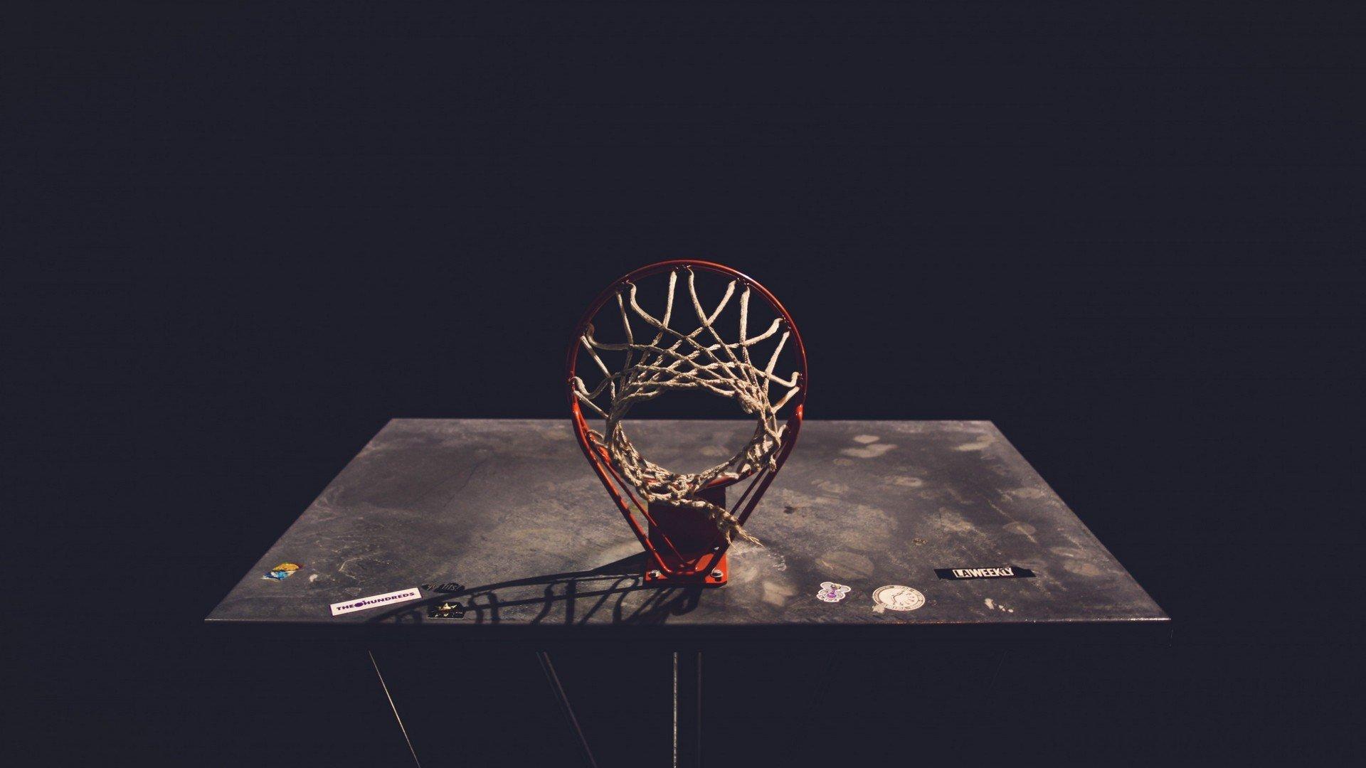 打脸NBA，裁判杜兰特坚称对詹姆斯的防守未犯规