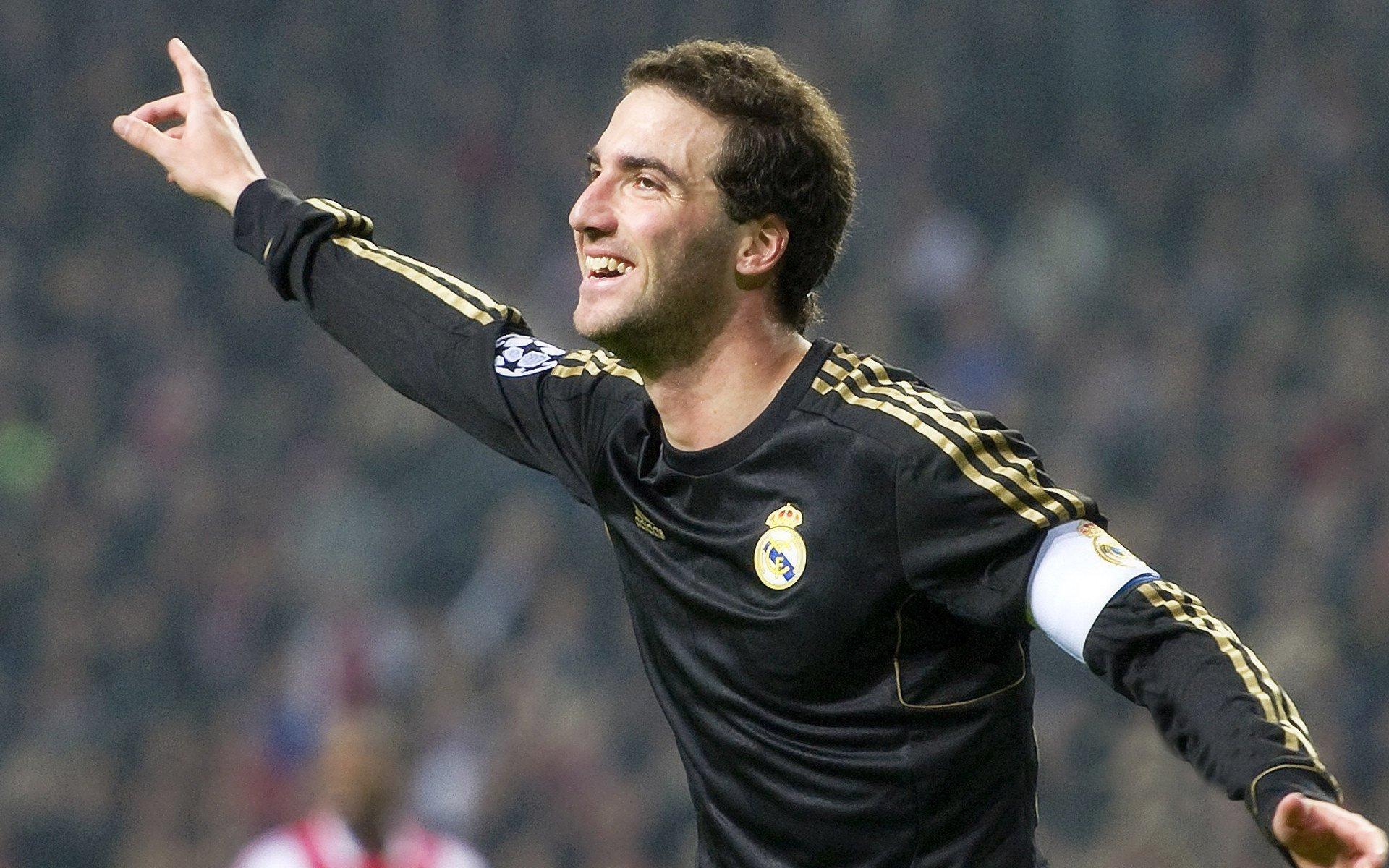 开拓者难敌卫冕冠军，首轮出局暴露阵容短板